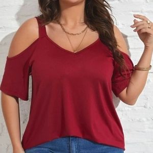 Plus Burgundy Cold Shoulder Top Sz.4X/22-24